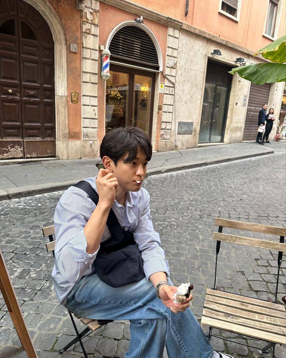 Outfit Kencan ala Minho SHINEE (instagram.com/choiminho_1209)