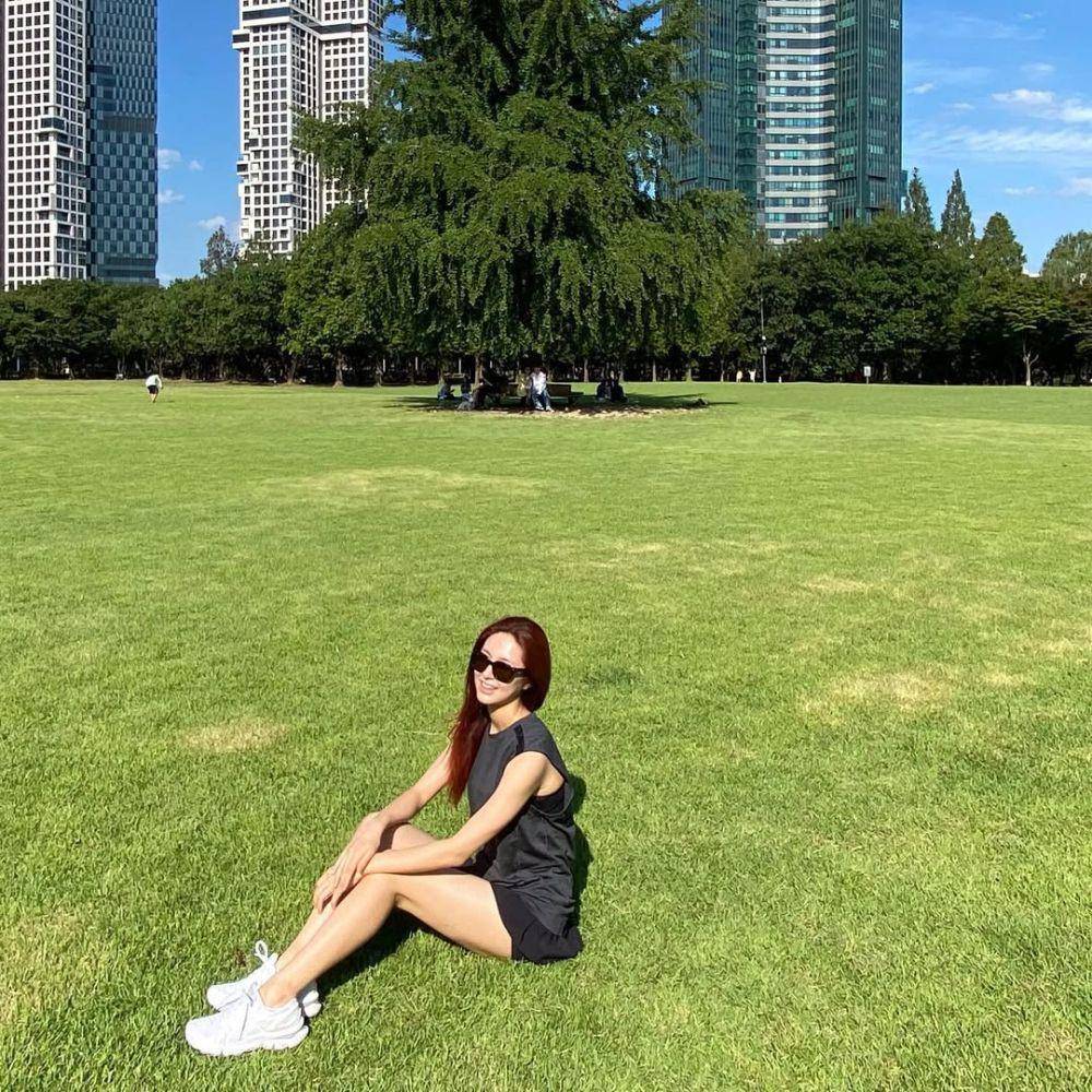 Style Ha Young. (instagram.com/havv_y)