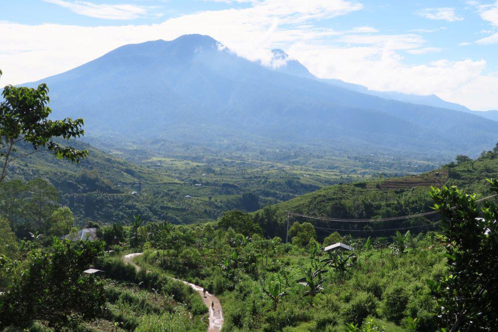 Gunung Api Termuda di Indonesia yang Lahir di Era Modern