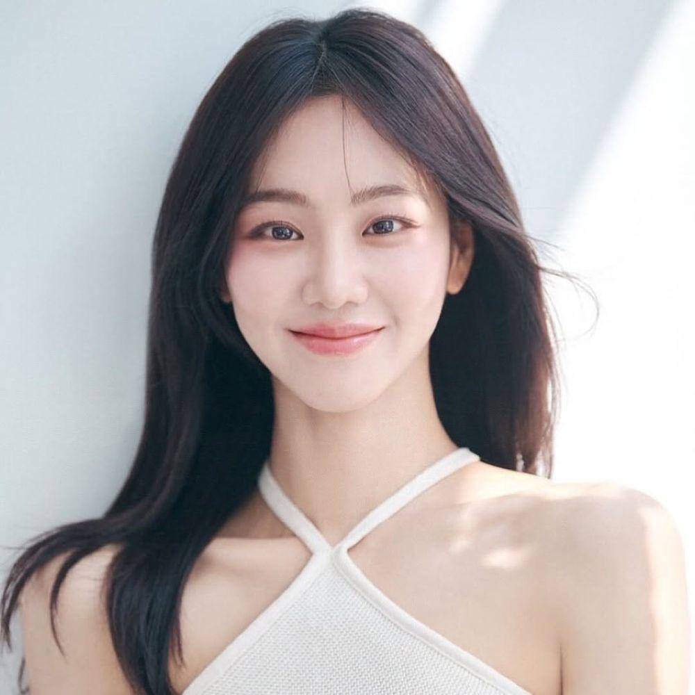 inspirasi makeup Han Ji Eun (instagram.com/hanjieun0603)