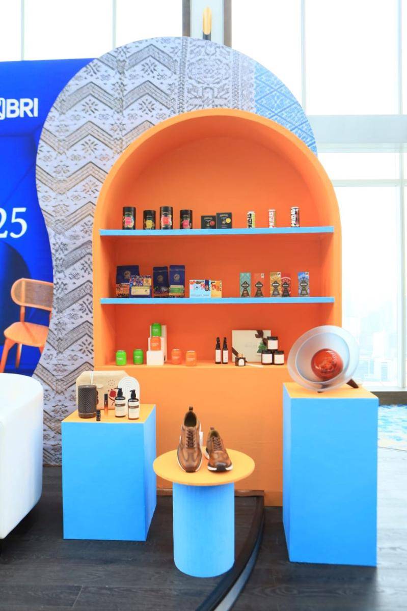 BRI UMKM EXPO(RT) 2025 akan segera hadir dan siap menyuguhkan pengalaman luar biasa bagi para pengunjung. Pameran akan digelar pada 30 Januari hingga 2 Februari 2025 di ICE BSD, Tangerang, Banten. (Dok. BRI)