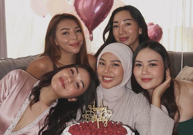7 Potret Dara Arafah Rayakan Ultah Ke-25 Bersama Sahabatnya di Bali