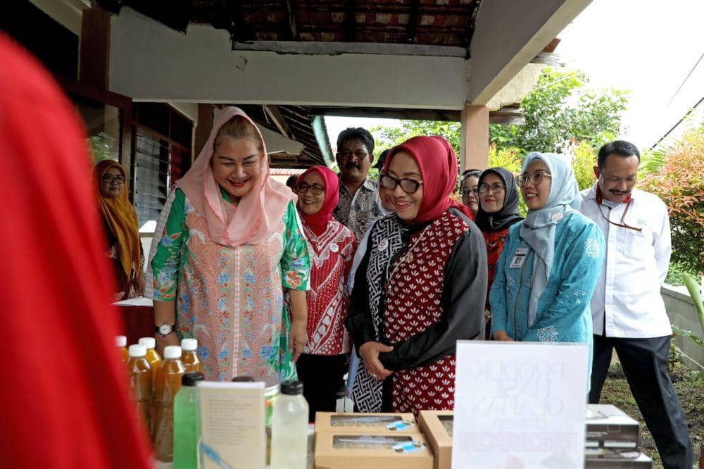 Menteri PPPA Kaget Bapak-Bapak Jadi Pengurus PKK di Semarang