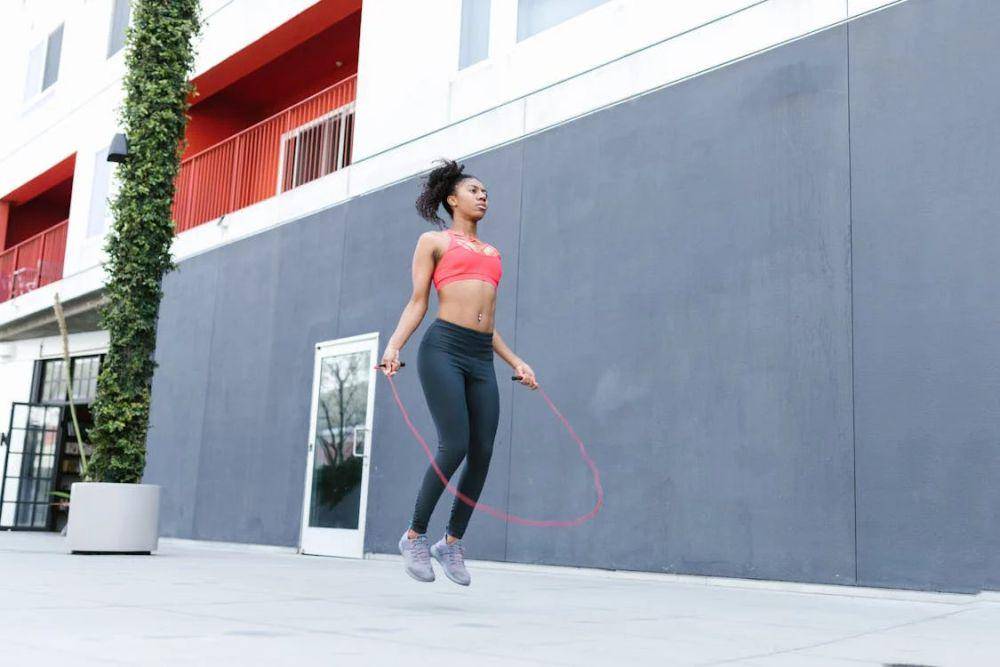ilustrasi skipping (pexels.com/RDNE Stock project)