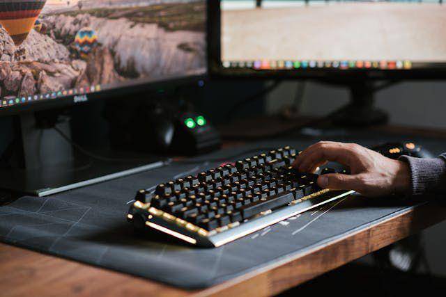 ilustrasi keyboard gaming (pexels.com/RDNE)