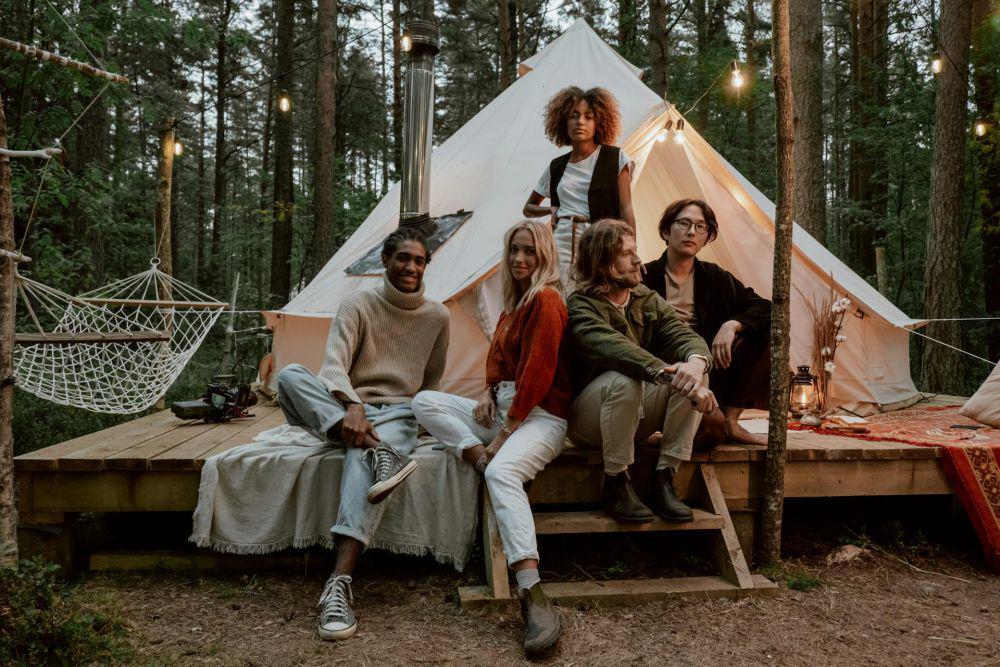 Mau Glamping Makin Berkesan? Coba 5 Aktivitas Seru ini!