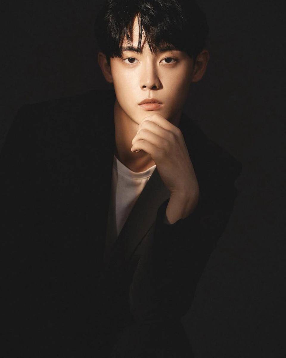 Potret Lee Jong Hyun (instagram.com/e.jonghyun)