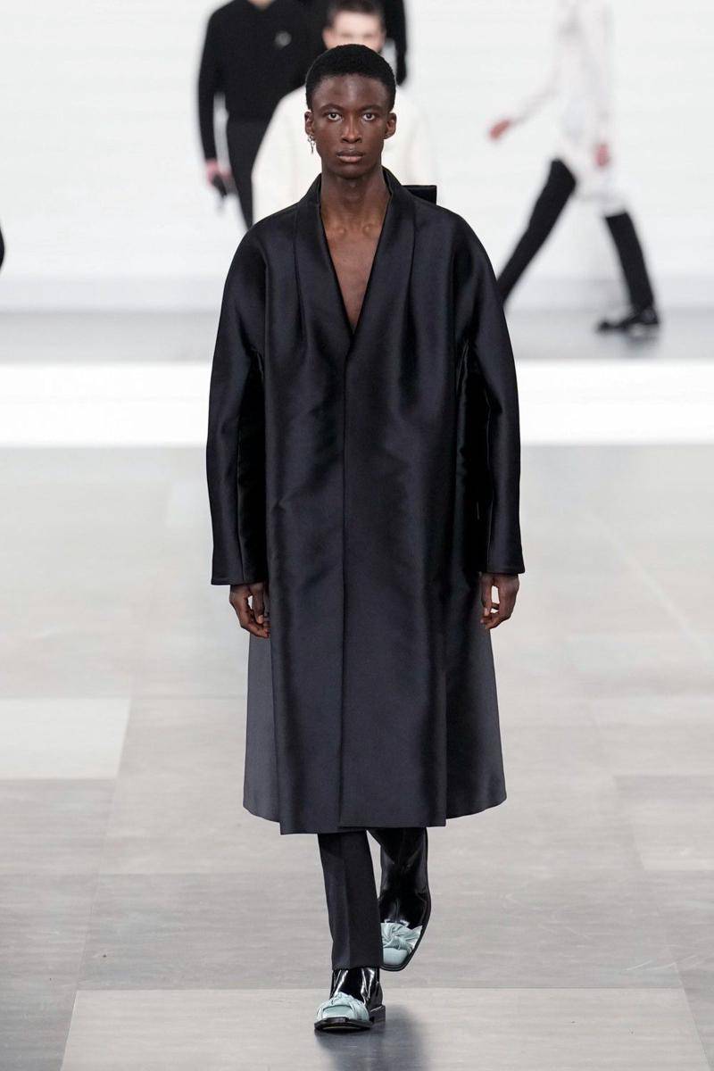 DIOR F/W 2025-26 di Paris Fashion Week Menswear (dok. Dior)