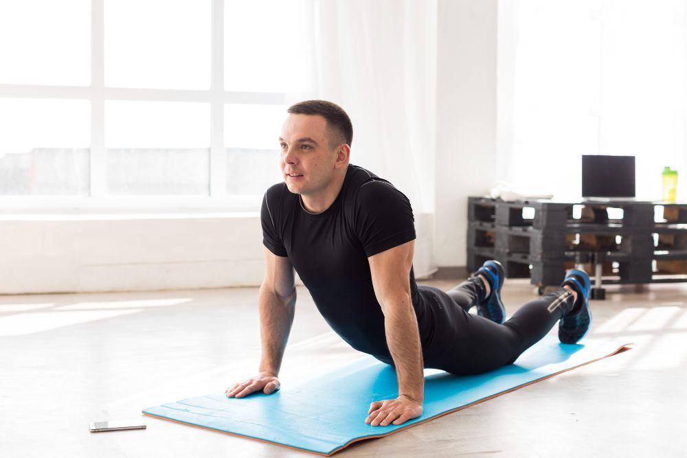potret pilates upper back (freepik.com/freepik)