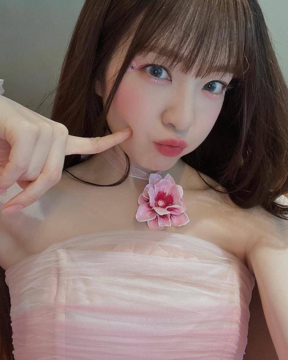Gaya make up ala Irene Red Velvet (instagram.com/renebaebae)