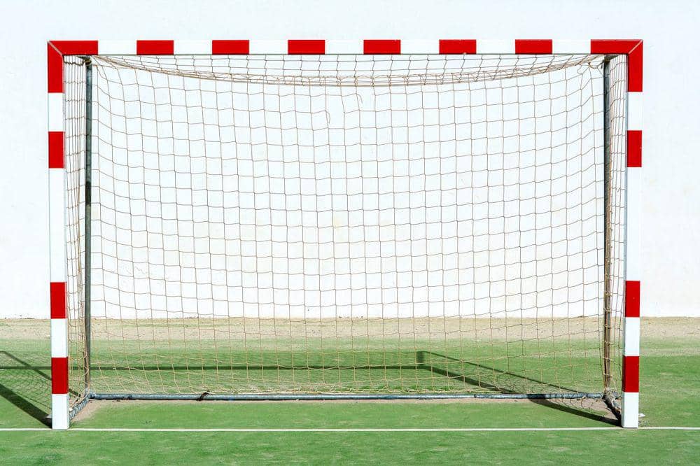 Ilustrasi gawang sepak bola (pexels.com/Jan van der Wolf)