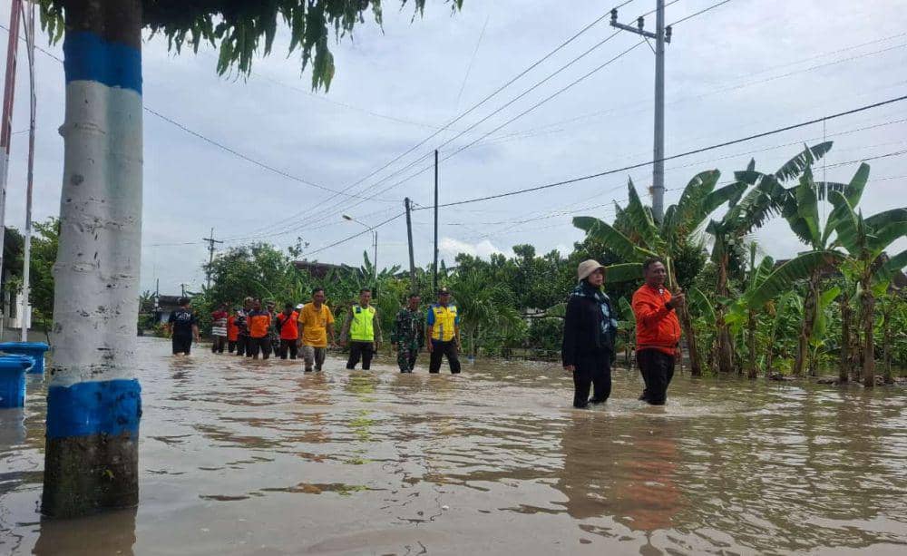 Banjir rendam desa Pencol dan Jajar Kecamatan Kartoharjo Magetan. IDN Times/ Riyanto.