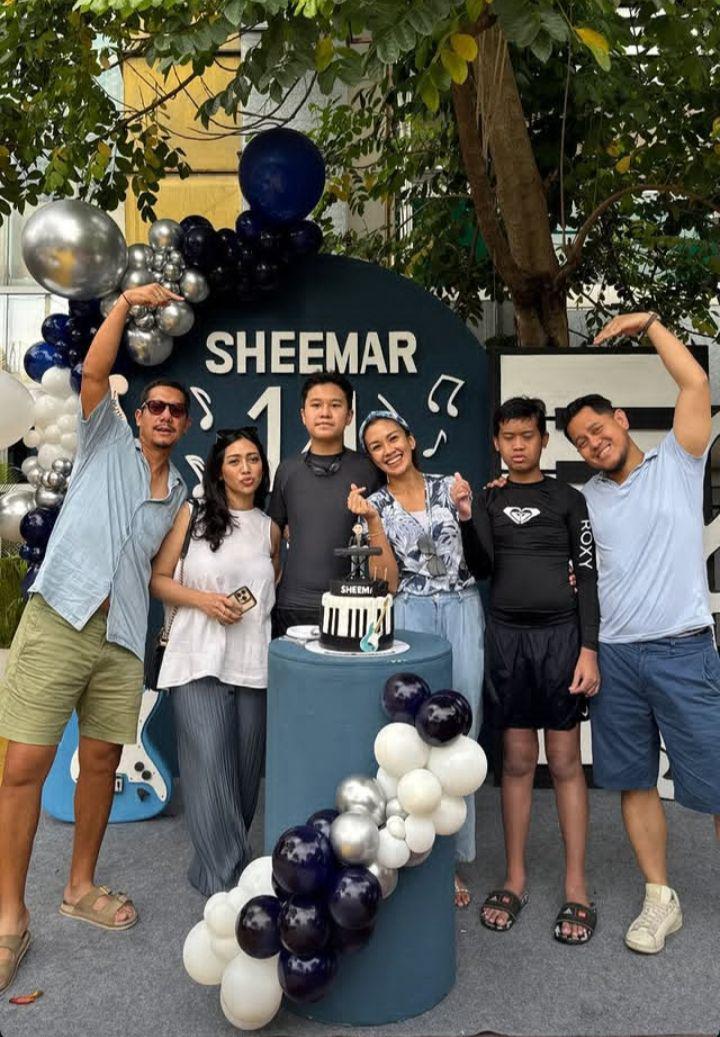 8 Momen Melanie Putria dan Angga Puradiredja Rayakan Ultah Anak ke-14