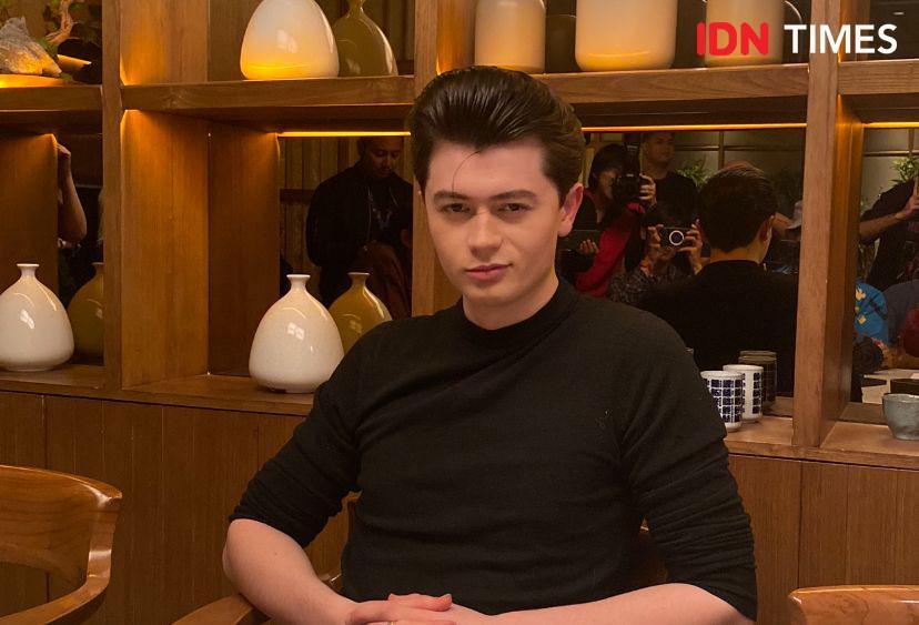 Akan Rilis Album, Elliot James Reay Berharap Bisa Tur di Indonesia