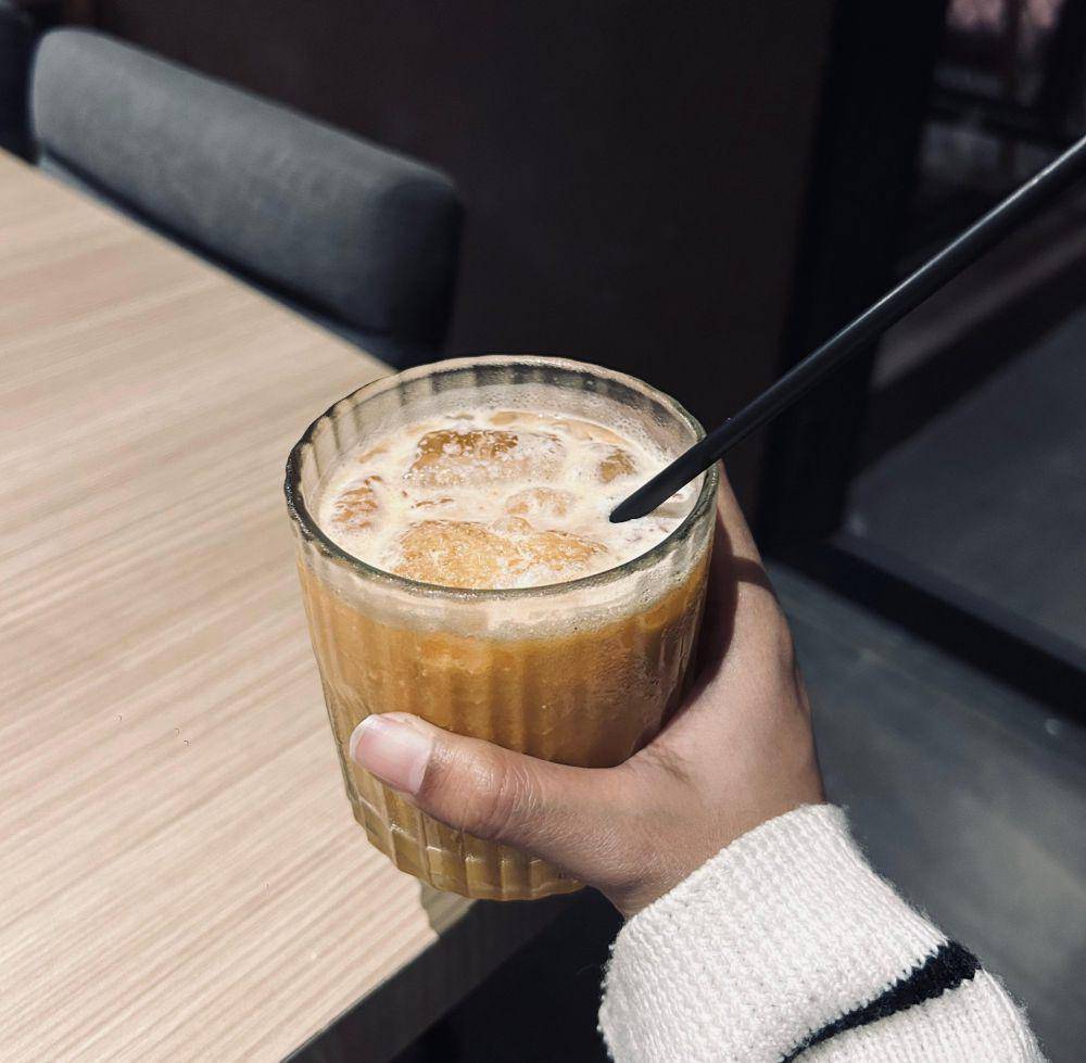 lustrasi teh tarik dingin (dok. pribadi/lumine fai)