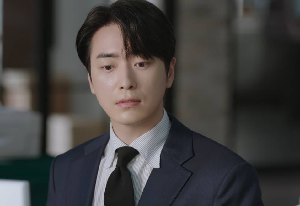 Lee Jun Hyuk di Love Scout (dok. Netflix/Love Scout)