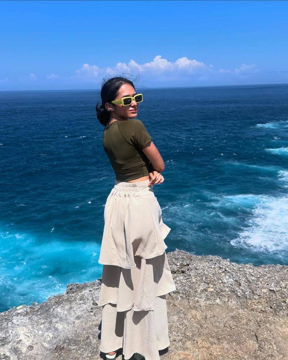 OOTD Dilan Janiyar (instagram.com/dilanjaniyar)