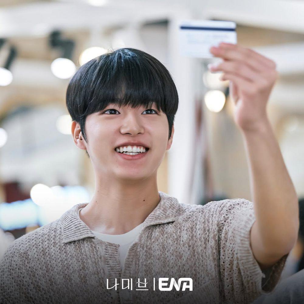 7 Privilege Shim Jin Woo di Drakor Namib, Punya Orangtua Suportif