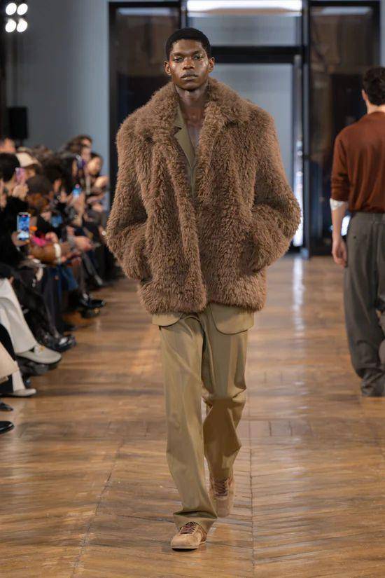System 1990 F/W 2025-26 di Paris Fashion Week Menswear (dok. System 1990)