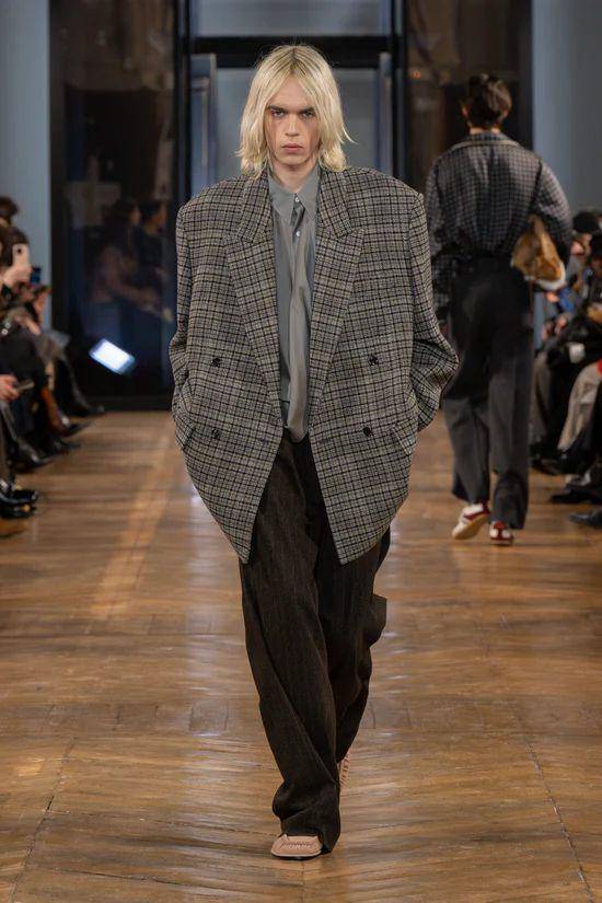 System 1990 F/W 2025-26 di Paris Fashion Week Menswear (dok. System 1990)