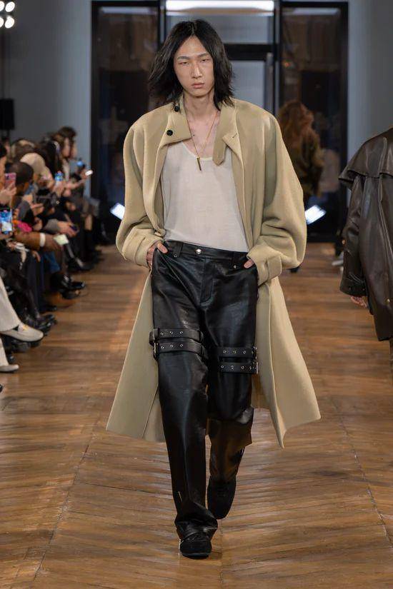 System 1990 F/W 2025-26 di Paris Fashion Week Menswear (dok. System 1990)