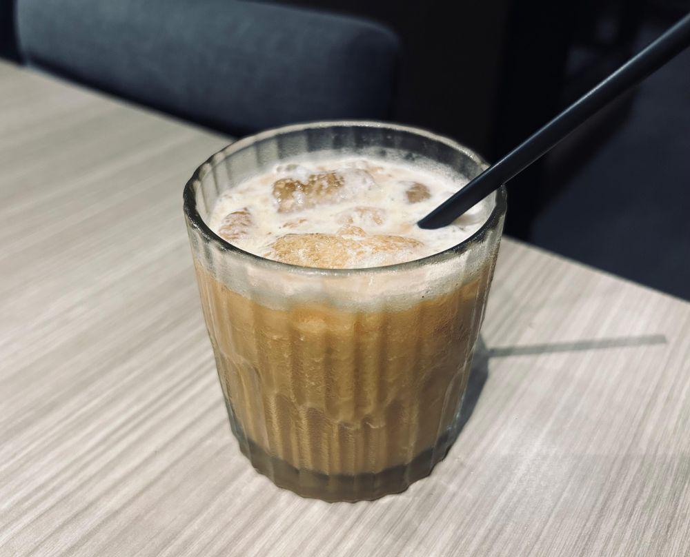 Rahasia Membuat Teh Tarik Rasa Otentik ala Restoran Malaysia
