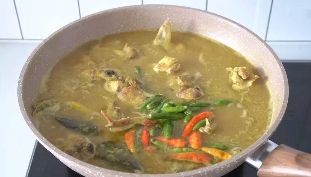 ilustrasi masak ayam asam pedas (YouTube.com/tri pujis)