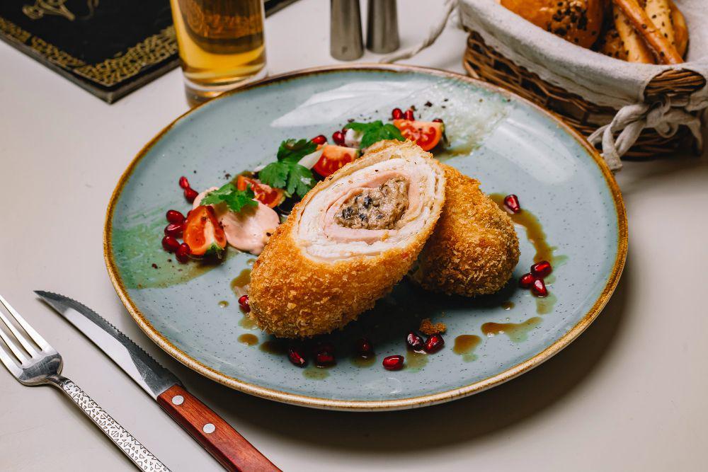 Resep Chicken Kiev ala Resto Prancis, Lezatnya Melegenda