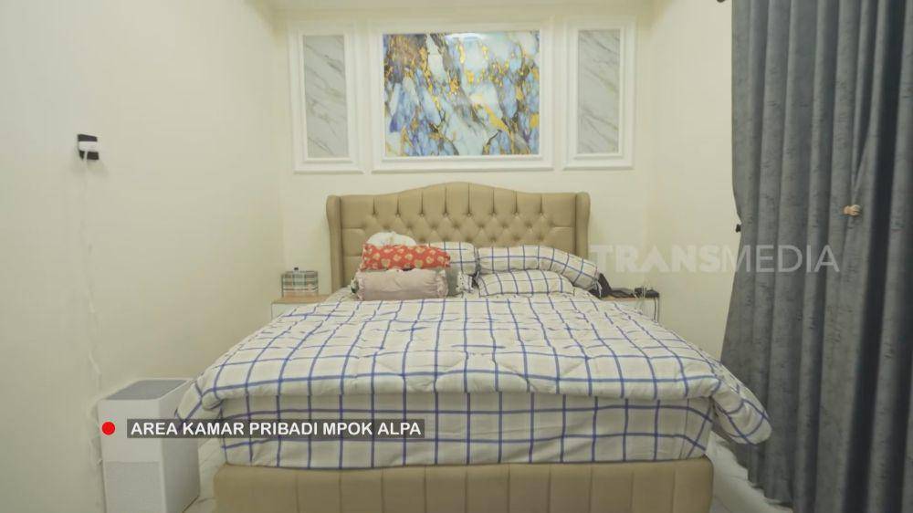 potret rumah baru Mpok Alpa (youtube.com/trans7official)