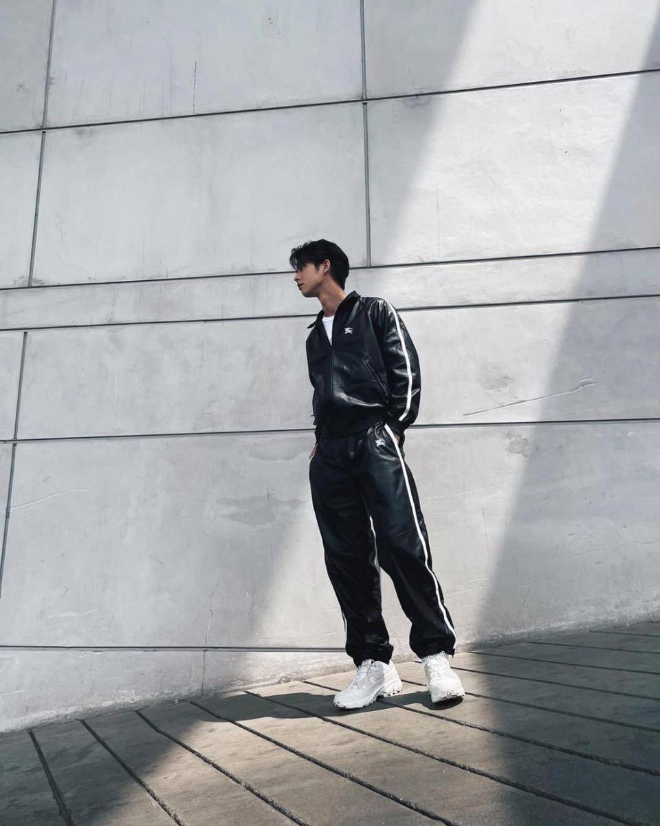 ragam street style ala Bright Vachirawit (instagram.com/bbrightvc)