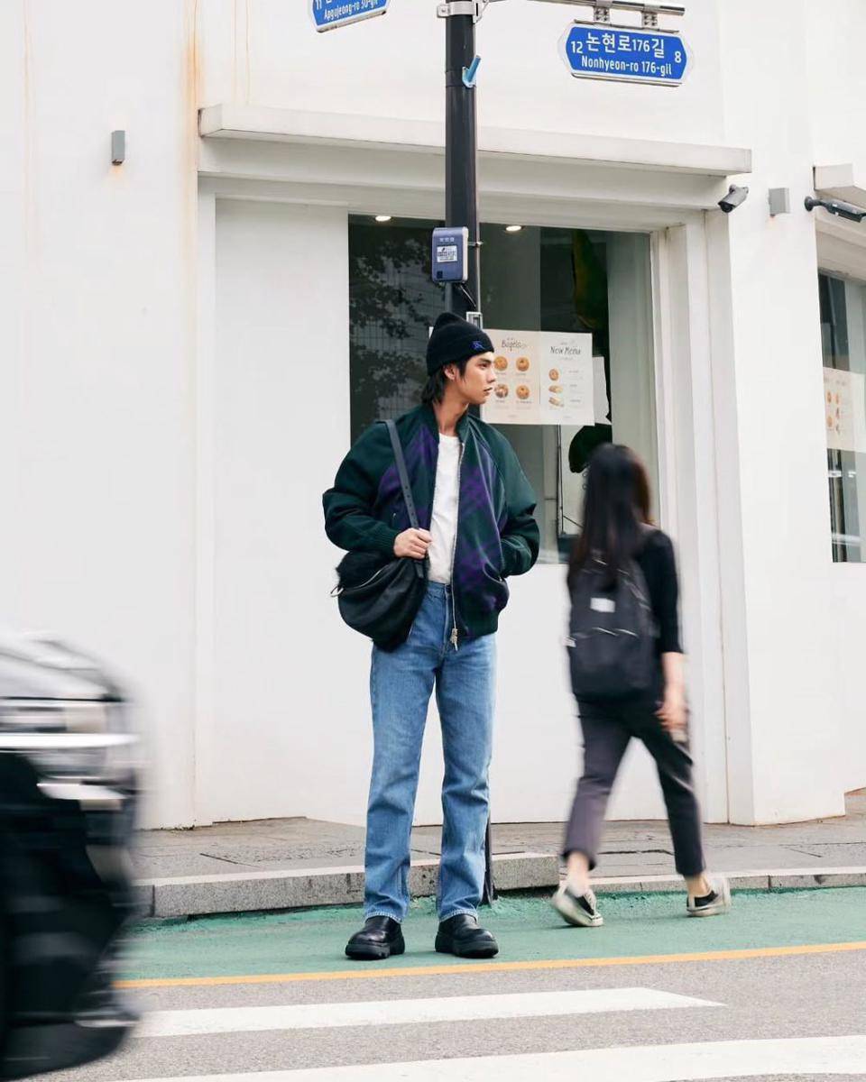 ragam street style ala Bright Vachirawit (instagram.com/bbrightvc)