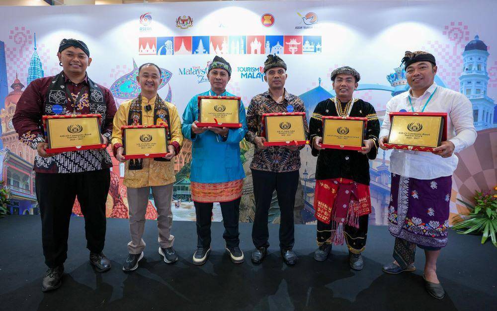 Enam desa wisata binaan PT Bank Central Asia Tbk (BCA) meraih penghargaan bergengsi pada ASEAN Tourism Awards (ATA) 2025. (Dok. BCA).