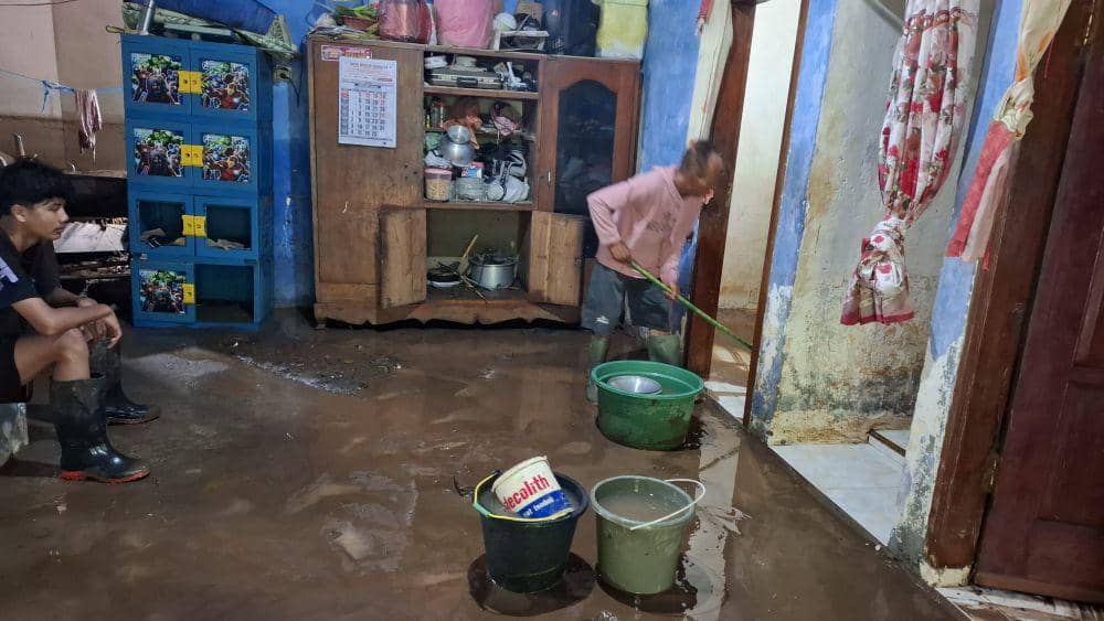 Rumah-rumah warga di Dusun Josaren, Desa Sugihwaras, Kecamatan Saradan, Kabupaten Madiun rusak berat diterjang banjir. IDN Times/ Riyanto.