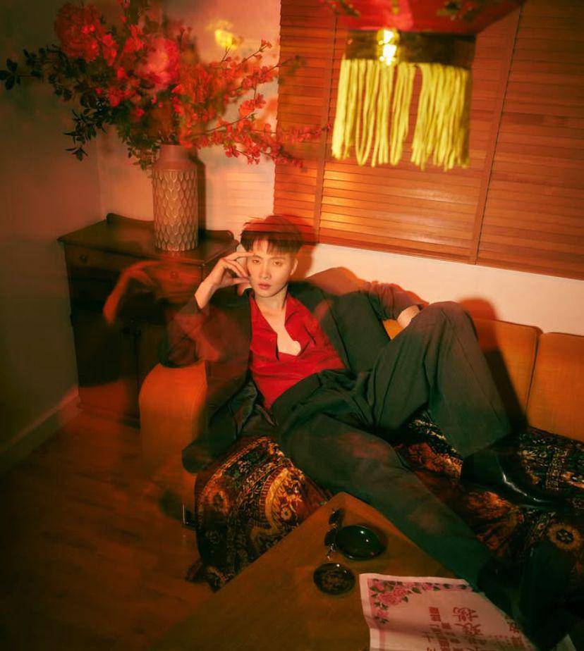 pemotretan bertema Imlek ala Mean Phiravich (instagram.com/m34anismind)