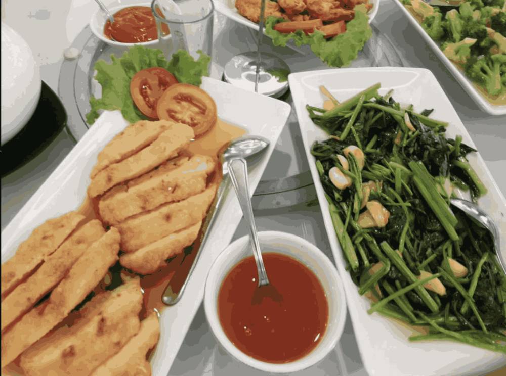Orient Resto (https://www.instagram.com/orientrestaurantsolo/)