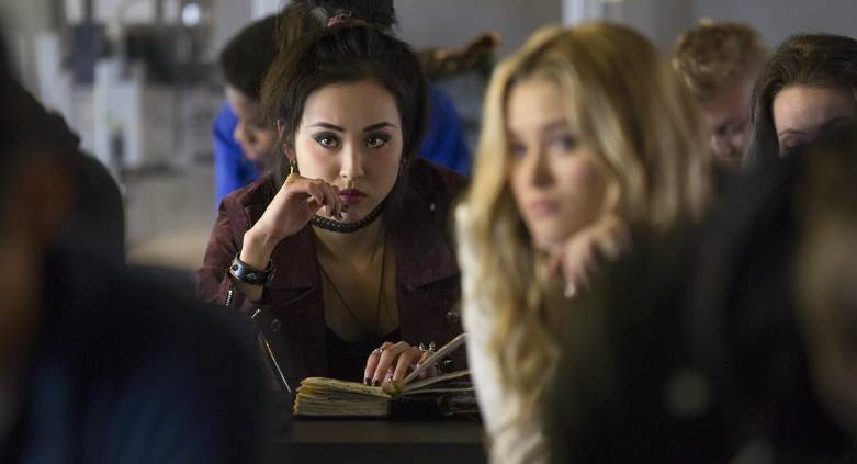 Nico Minoru versi live-action dalam serial Marvel's Runaways (dok. Marvel/Runaways)
