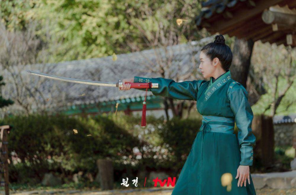 Cuplikan drakor The Queen Who Crowns (dok.tvN/The Queen Who Crowns)