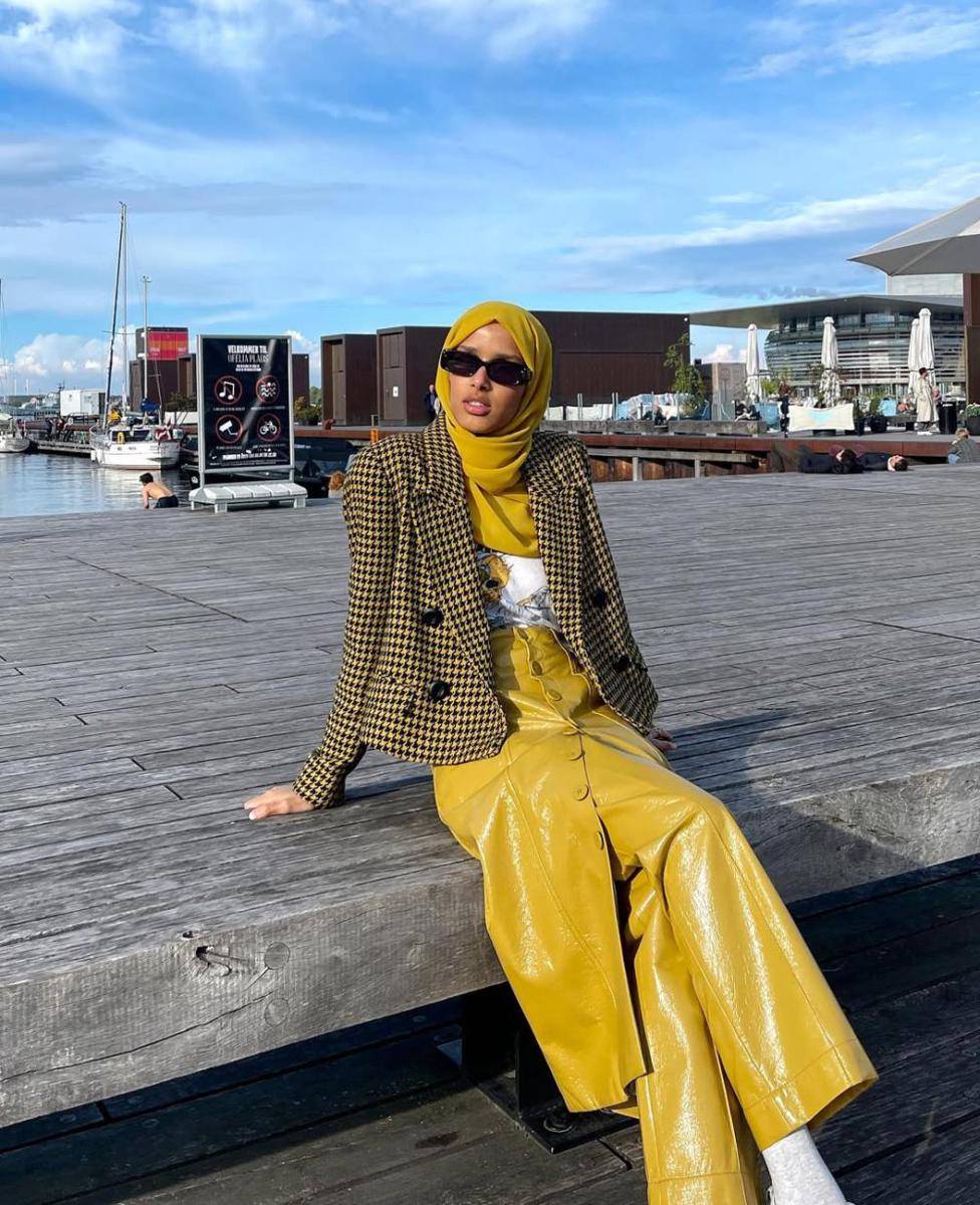 Gaya OOTD Rawdah Mohamed (instagram.com/rawdis)