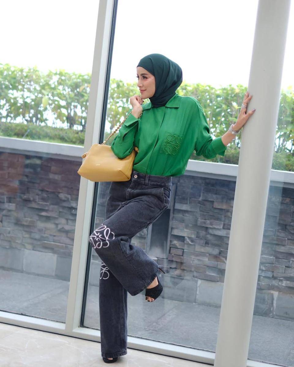 OOTD Jeans ala Olla Ramlan (instagram.com/ollaramlan)