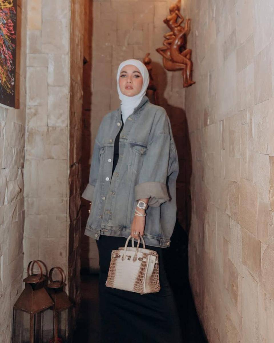 OOTD Jeans ala Olla Ramlan (instagram.com/ollaramlan)