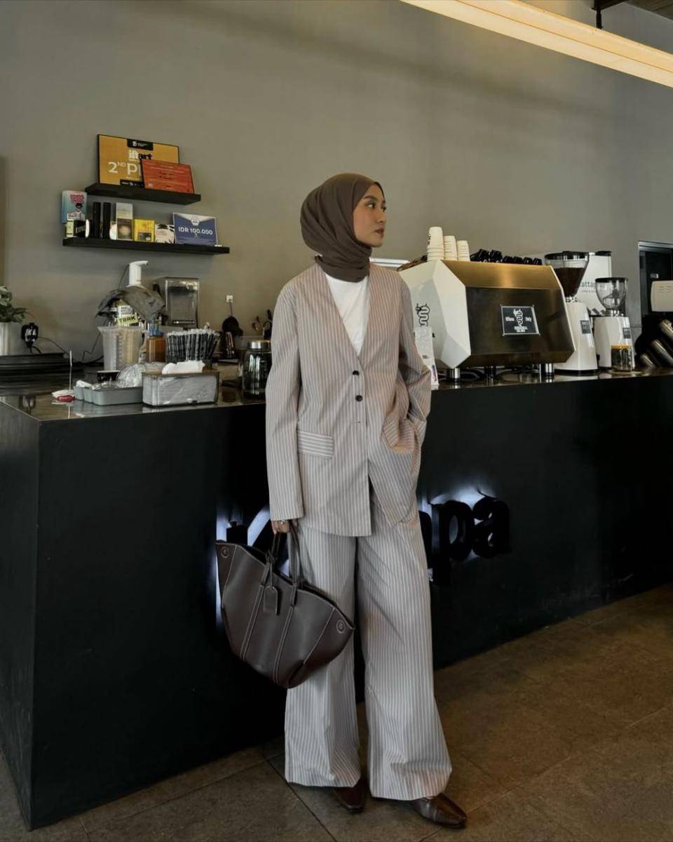 Inspirasi outfit ala Inas Rana (instagram.com/inasrana)