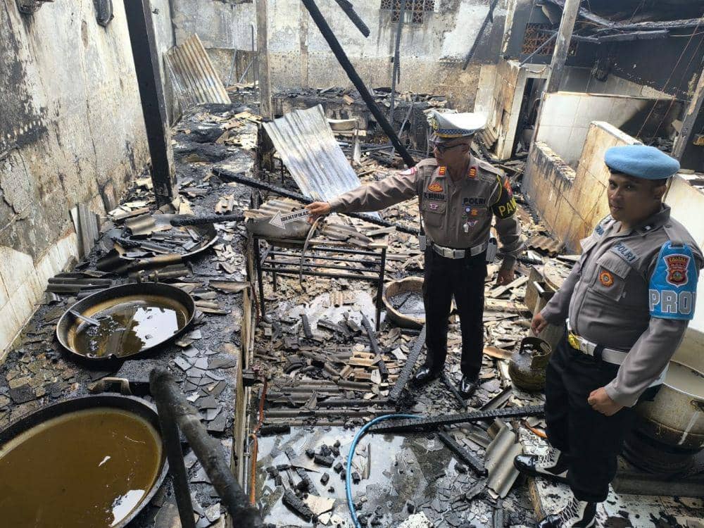 Rumah Pengolahan Kerupuk Ikan Terbakar di Tabanan