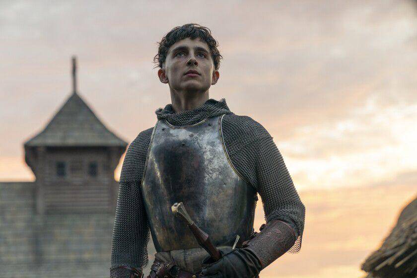 cuplikan adegan yang diperankan Timothée Chalamet (dok. Plan B Entertainment/The King)