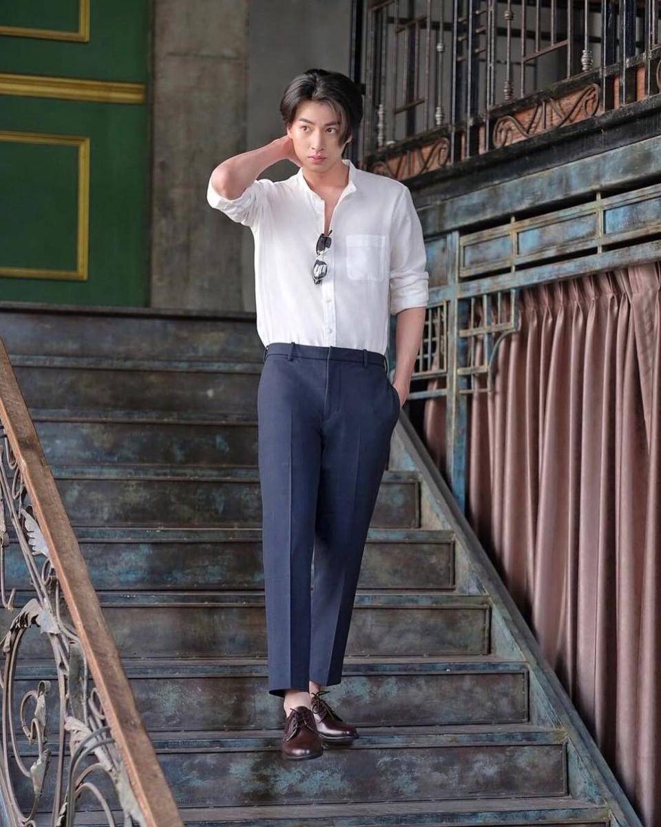 referensi OOTD first date ala Gulf Kanawut (instagram.com/gulfkanawut)
