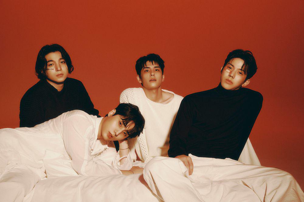 Perlahan Bangkit bersama 9 Lagu K-Pop Ini dan Sudahi Sedihmu, yuk!