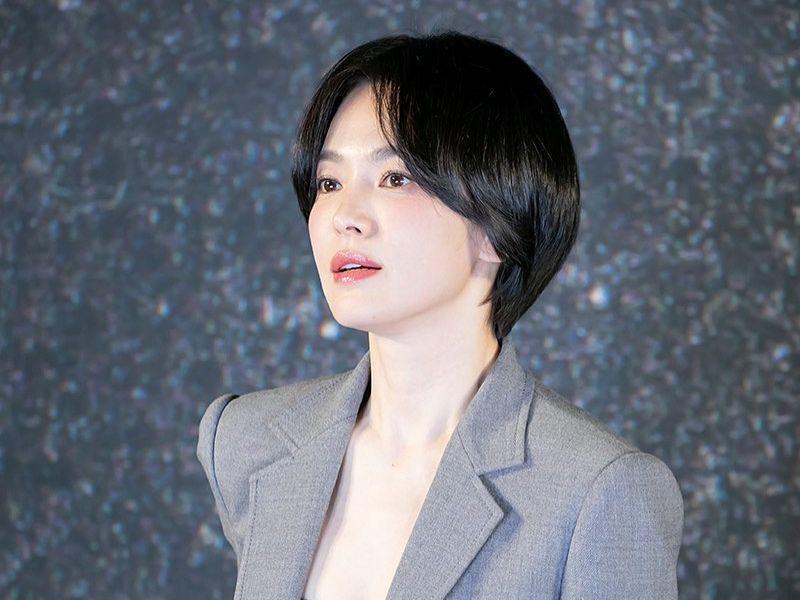 8 Inspirasi Rambut Pendek Artis di 2025, Ada Song Hye Kyo!