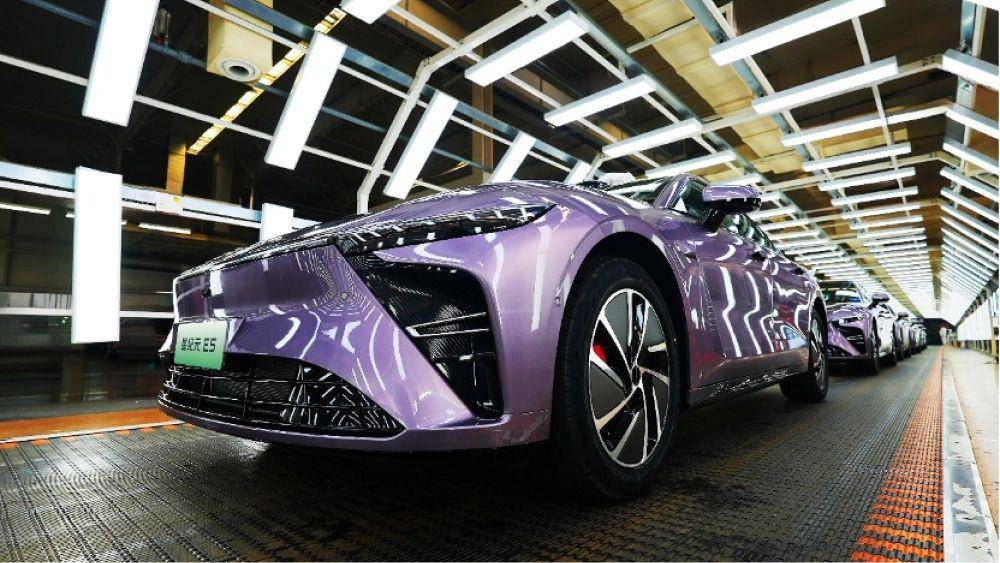 Desainnya sedikit berbeda dari versi EV-nya (Carnewschina)