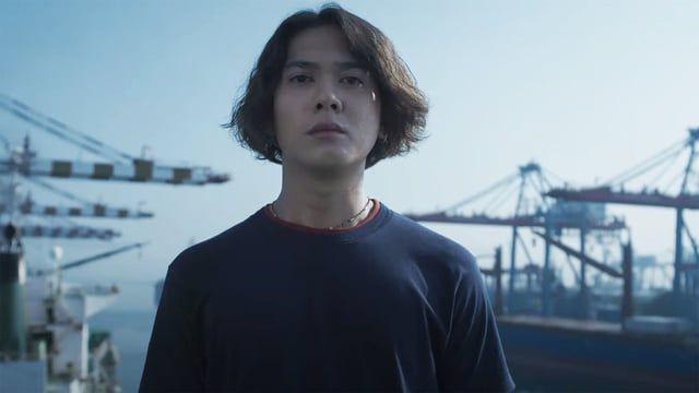 37 Quotes Menyentuh di Film Perayaan Mati Rasa, Mengandung Bawang!