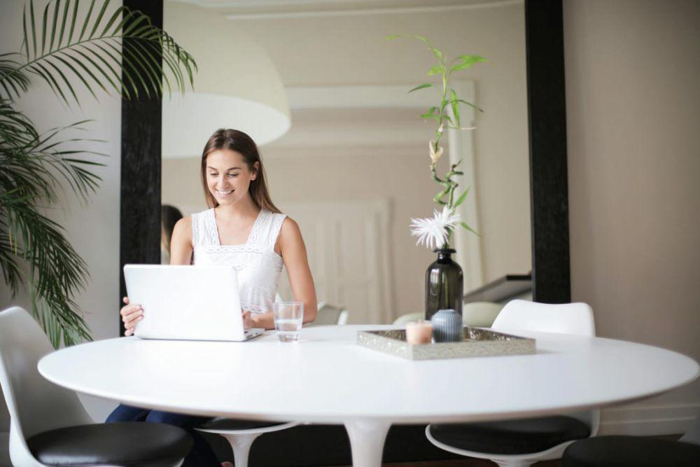 8 Tips WFH Biar Tetap Produktif dan Gak Berantakan