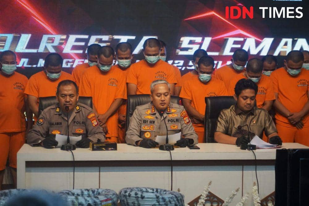 Belasan karyawan toko elektronik ditangkap karena mencuri barang dan menjual barang dari gudang. (IDN Times/Tunggul Damarjati)